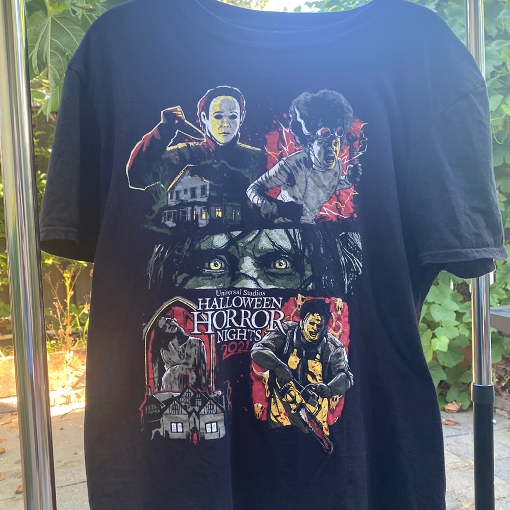 Mens large Halloween horror nights 2021 shirt